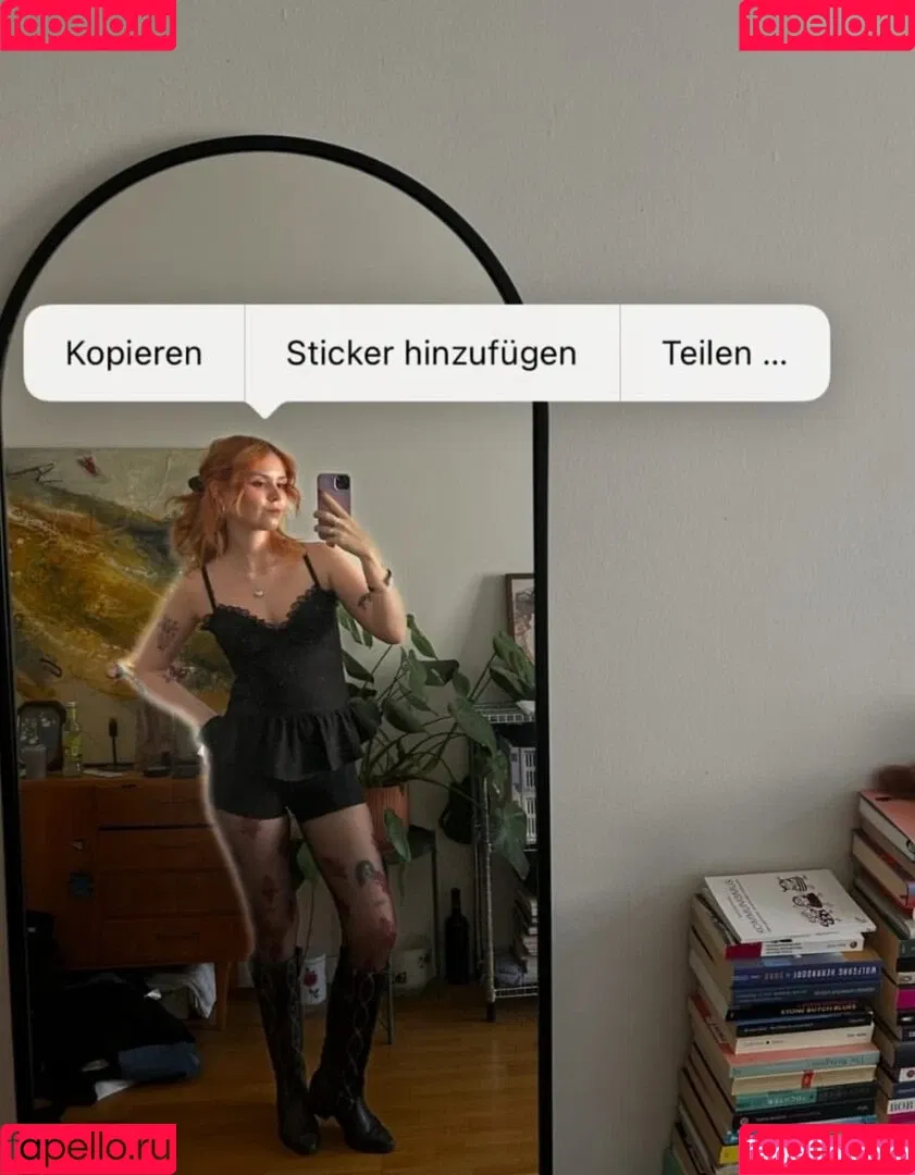 Lena blauer Haken Onlyfans Photo Gallery 