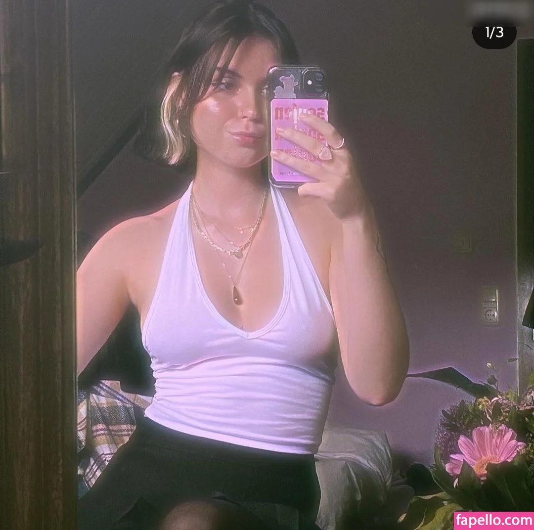 Lena blauer Haken Onlyfans Photo Gallery 