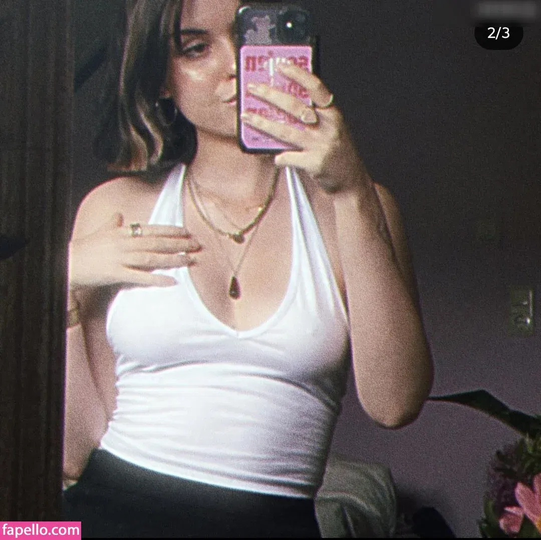 Lena blauer Haken Onlyfans Photo Gallery 