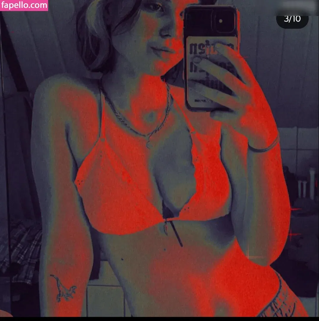 Lena blauer Haken Onlyfans Photo Gallery 