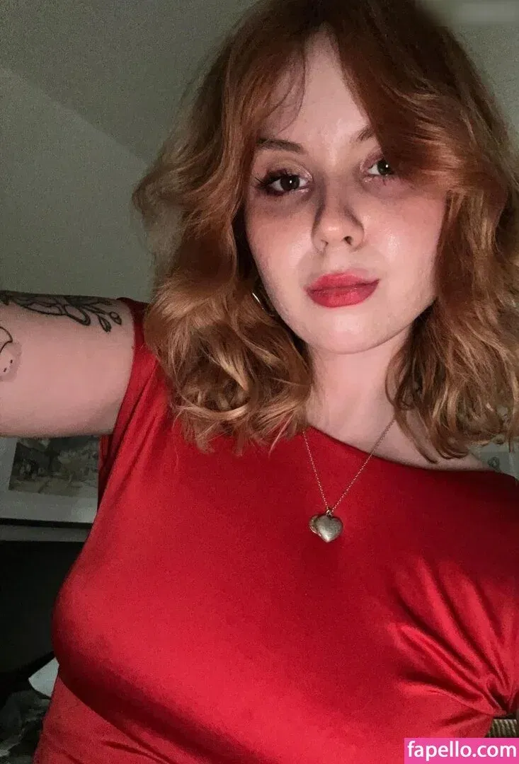 Lena blauer Haken Onlyfans Photo Gallery 