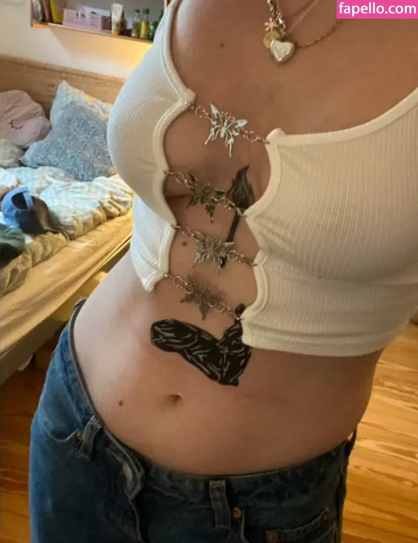 Lena blauer Haken Onlyfans Photo Gallery 