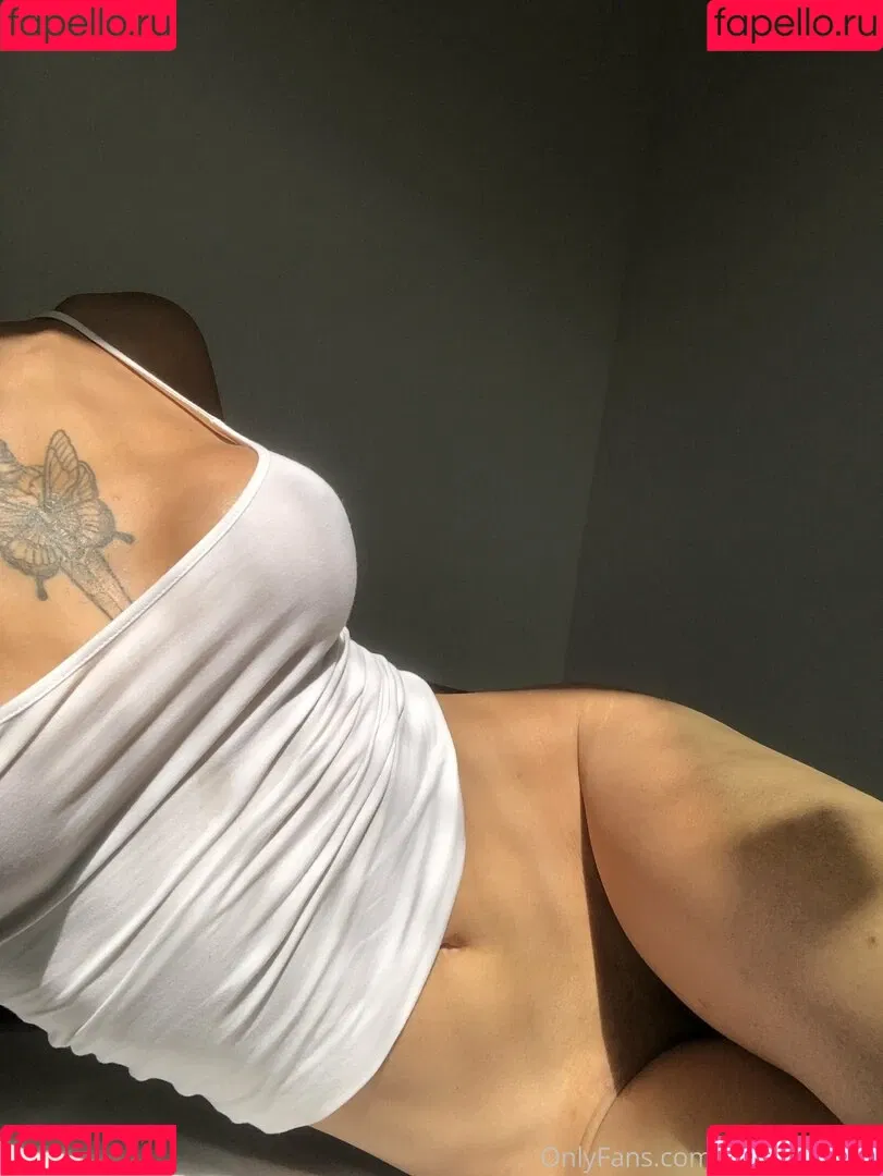 bruninhatgirl Onlyfans Photo Gallery 