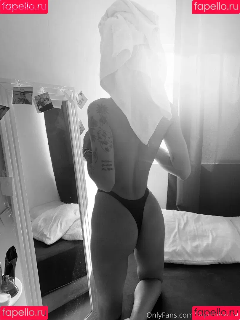 bruninhatgirl Onlyfans Photo Gallery 