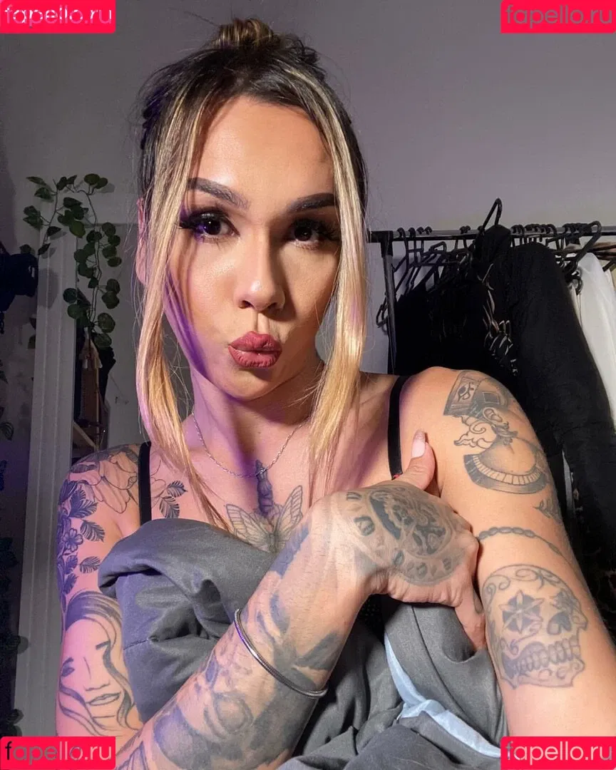 bruninhatgirl Onlyfans Photo Gallery 