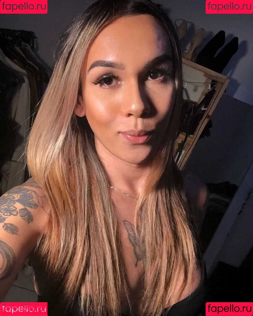 bruninhatgirl Onlyfans Photo Gallery 