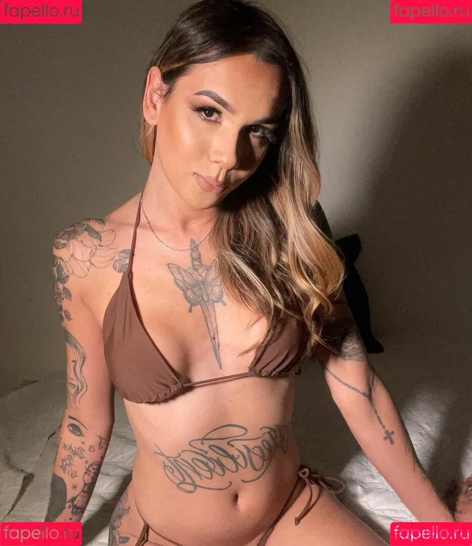 bruninhatgirl Onlyfans Photo Gallery 