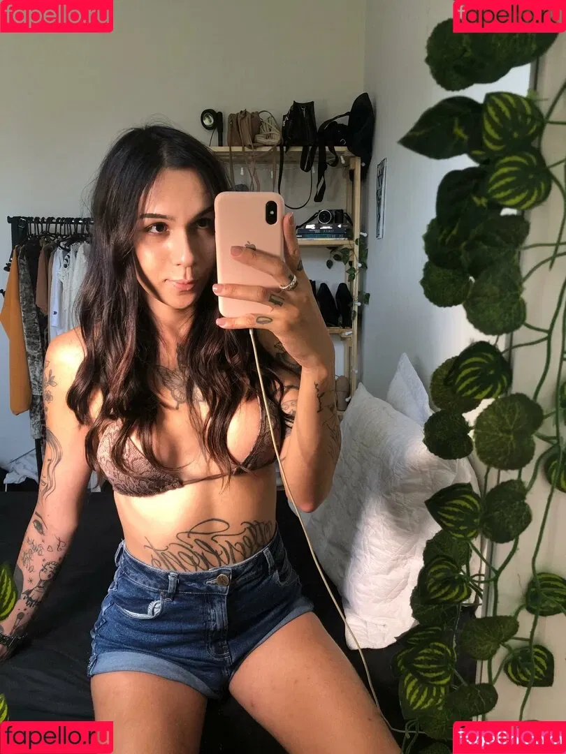 bruninhatgirl Onlyfans Photo Gallery 