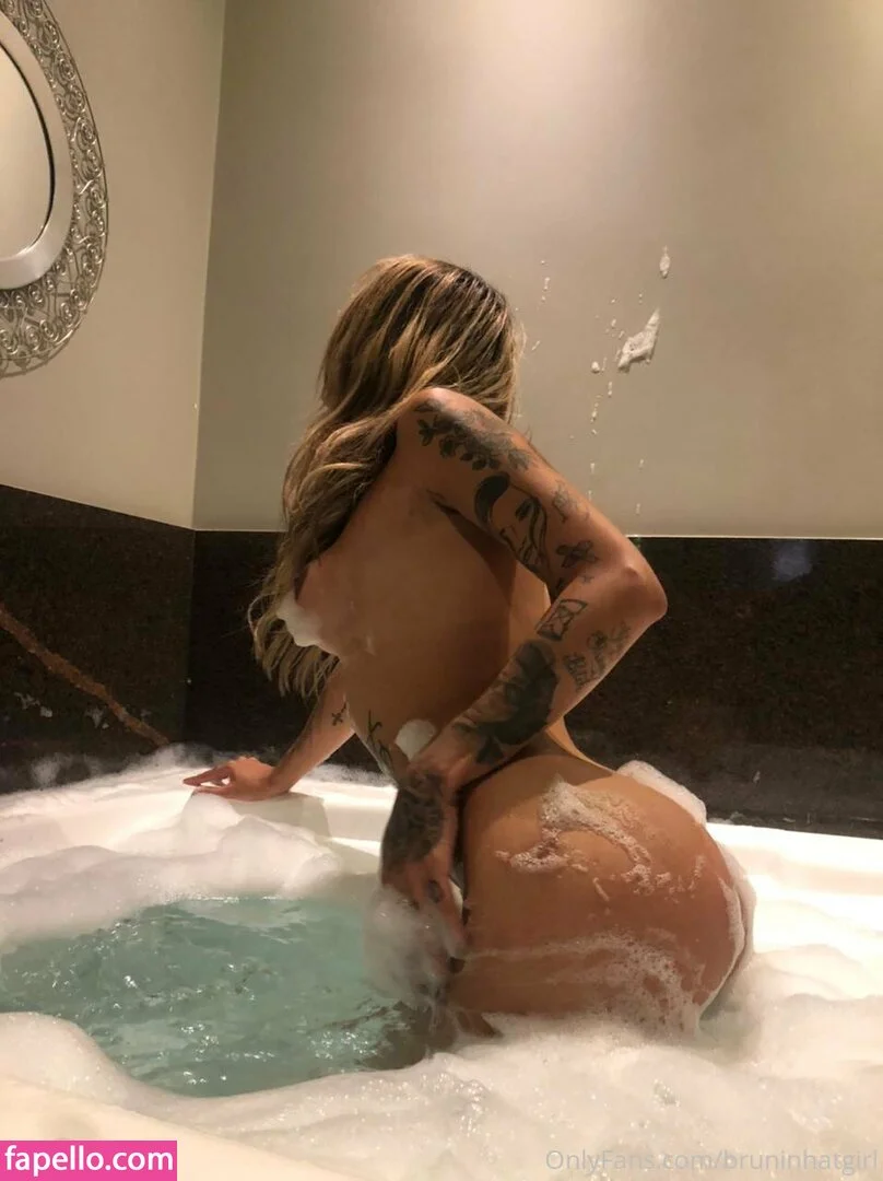 bruninhatgirl Onlyfans Photo Gallery 