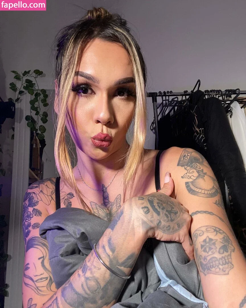 bruninhatgirl Onlyfans Photo Gallery 