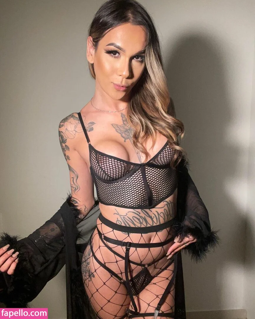 bruninhatgirl Onlyfans Photo Gallery 