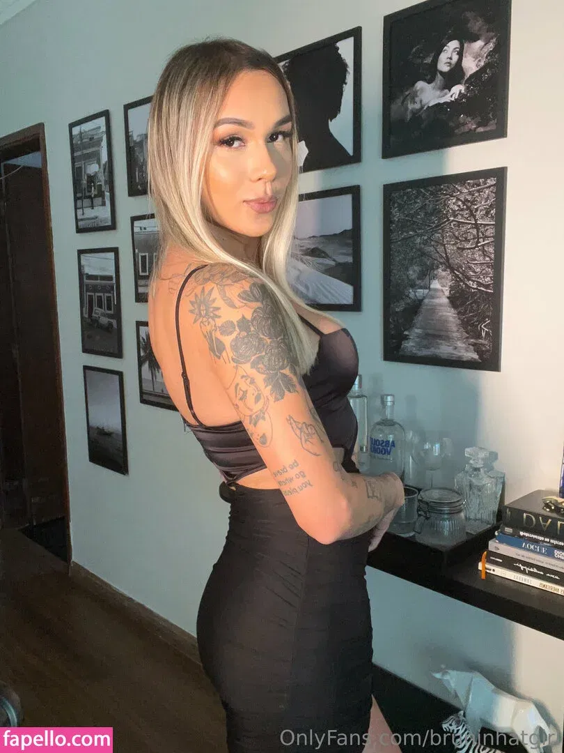 bruninhatgirl Onlyfans Photo Gallery 