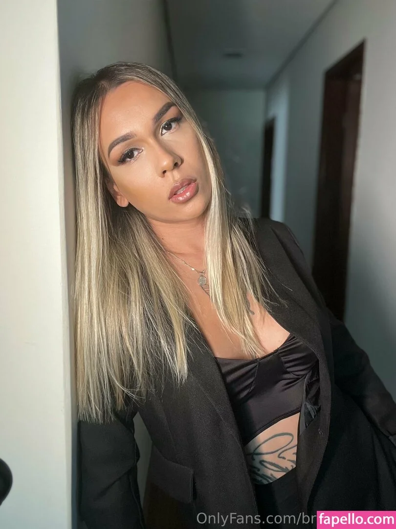 bruninhatgirl Onlyfans Photo Gallery 