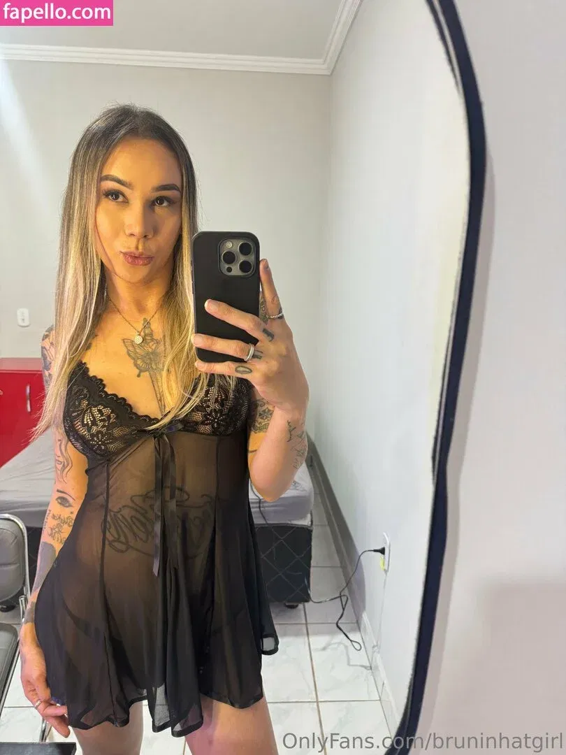 bruninhatgirl Onlyfans Photo Gallery 