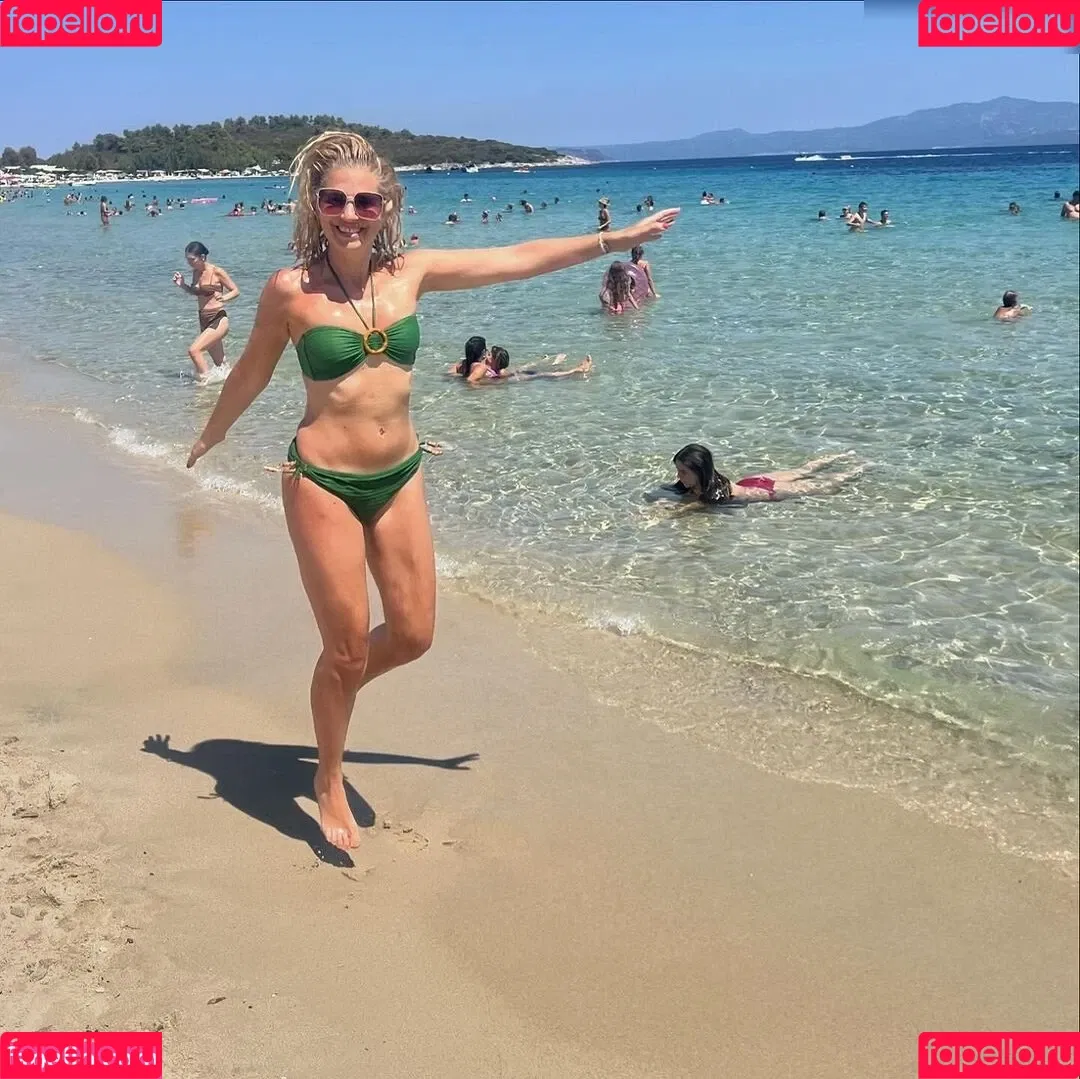 Susan Sideropoulos Onlyfans Photo Gallery 