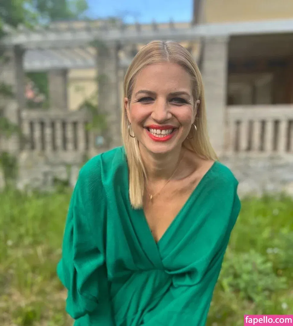 Susan Sideropoulos Onlyfans Photo Gallery 