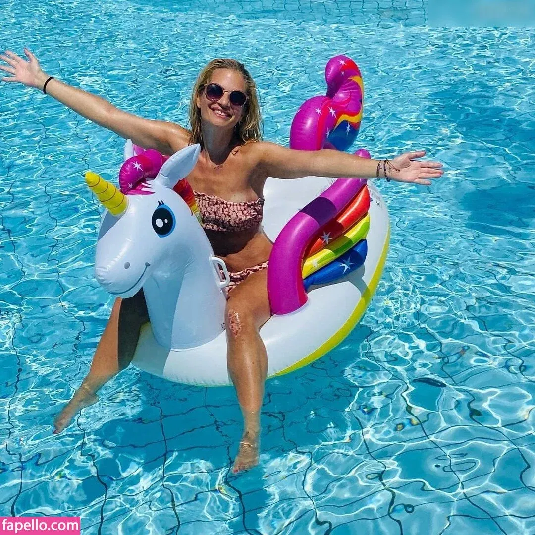 Susan Sideropoulos Onlyfans Photo Gallery 