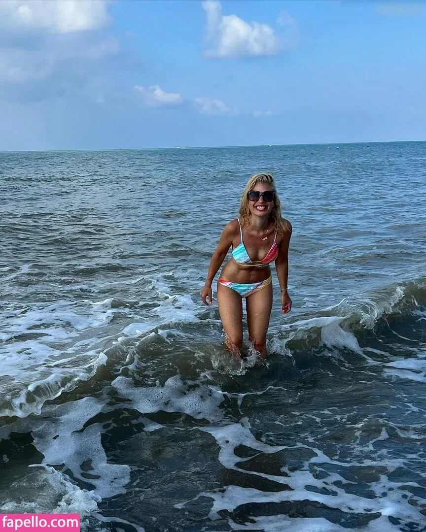 Susan Sideropoulos Onlyfans Photo Gallery 