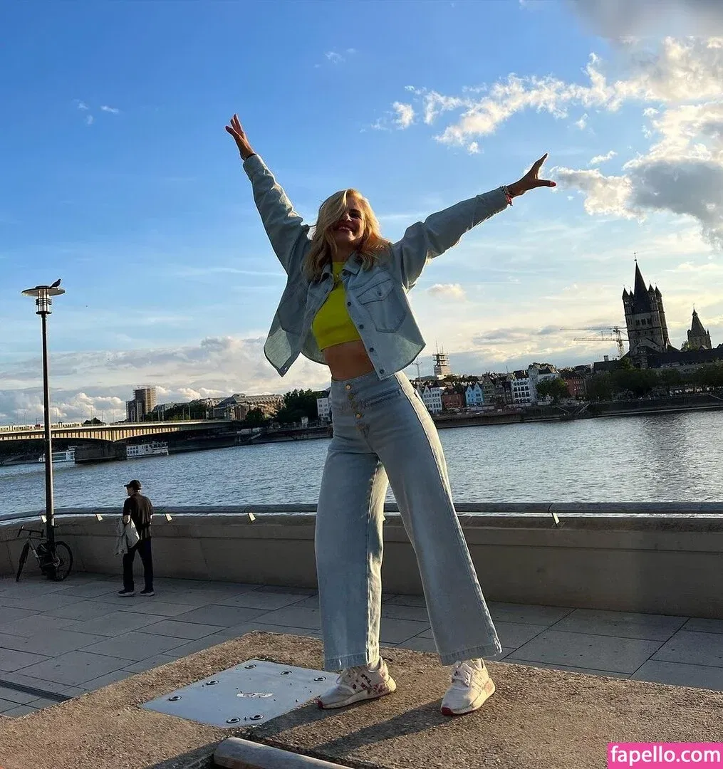 Susan Sideropoulos Onlyfans Photo Gallery 