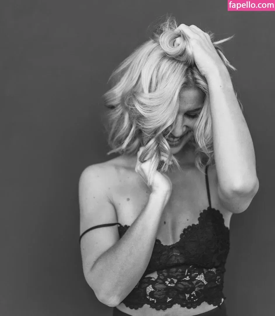 Susan Sideropoulos Onlyfans Photo Gallery 