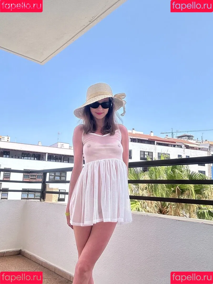 SophiaHazelnut Onlyfans Photo Gallery 