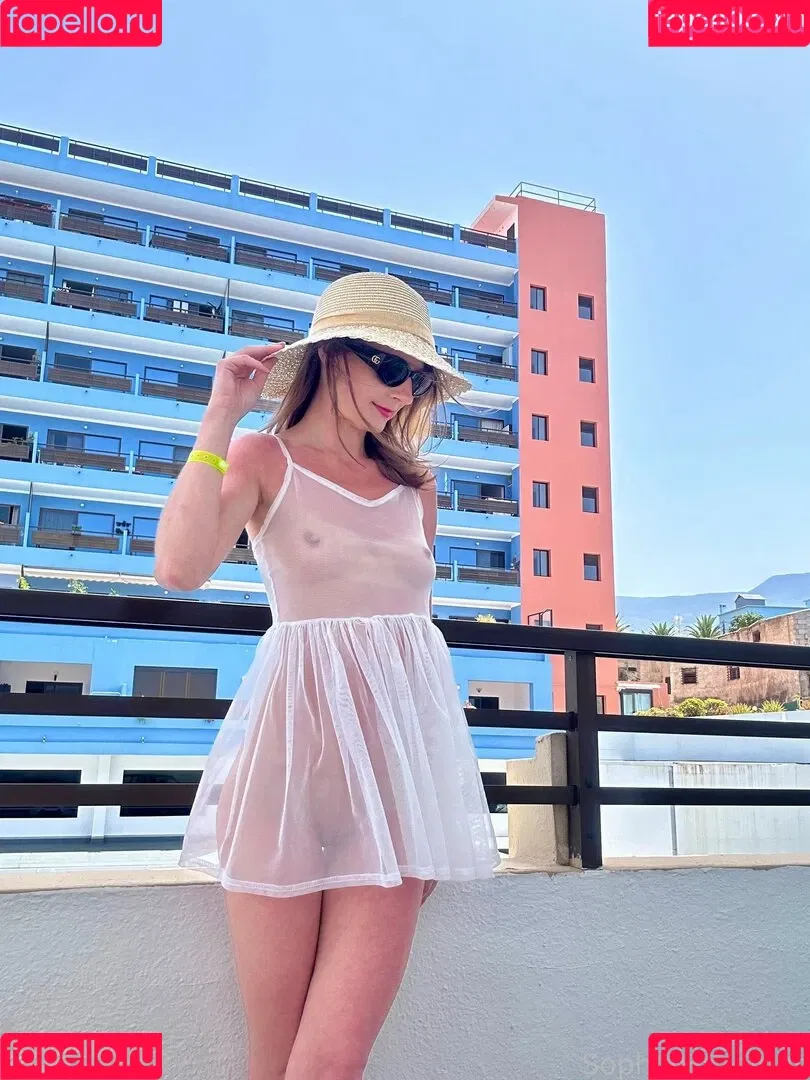 SophiaHazelnut Onlyfans Photo Gallery 