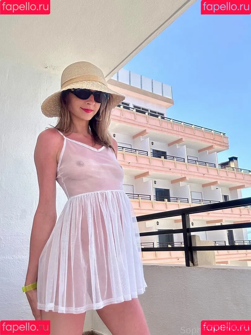 SophiaHazelnut Onlyfans Photo Gallery 