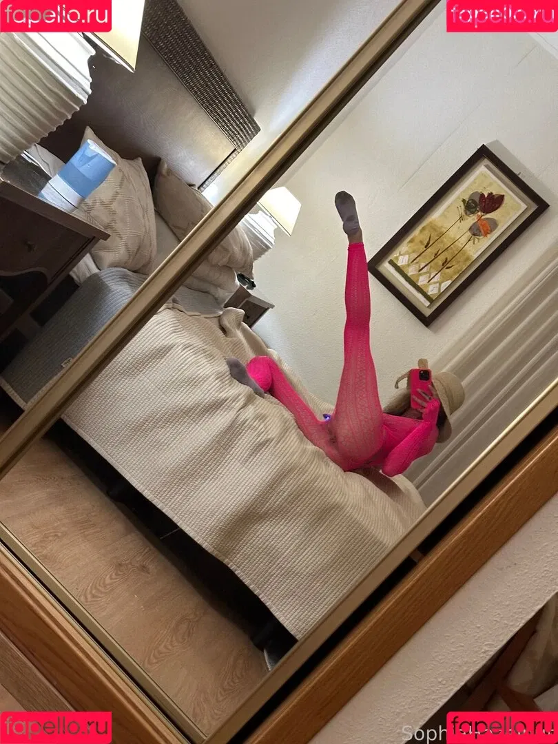 SophiaHazelnut Onlyfans Photo Gallery 