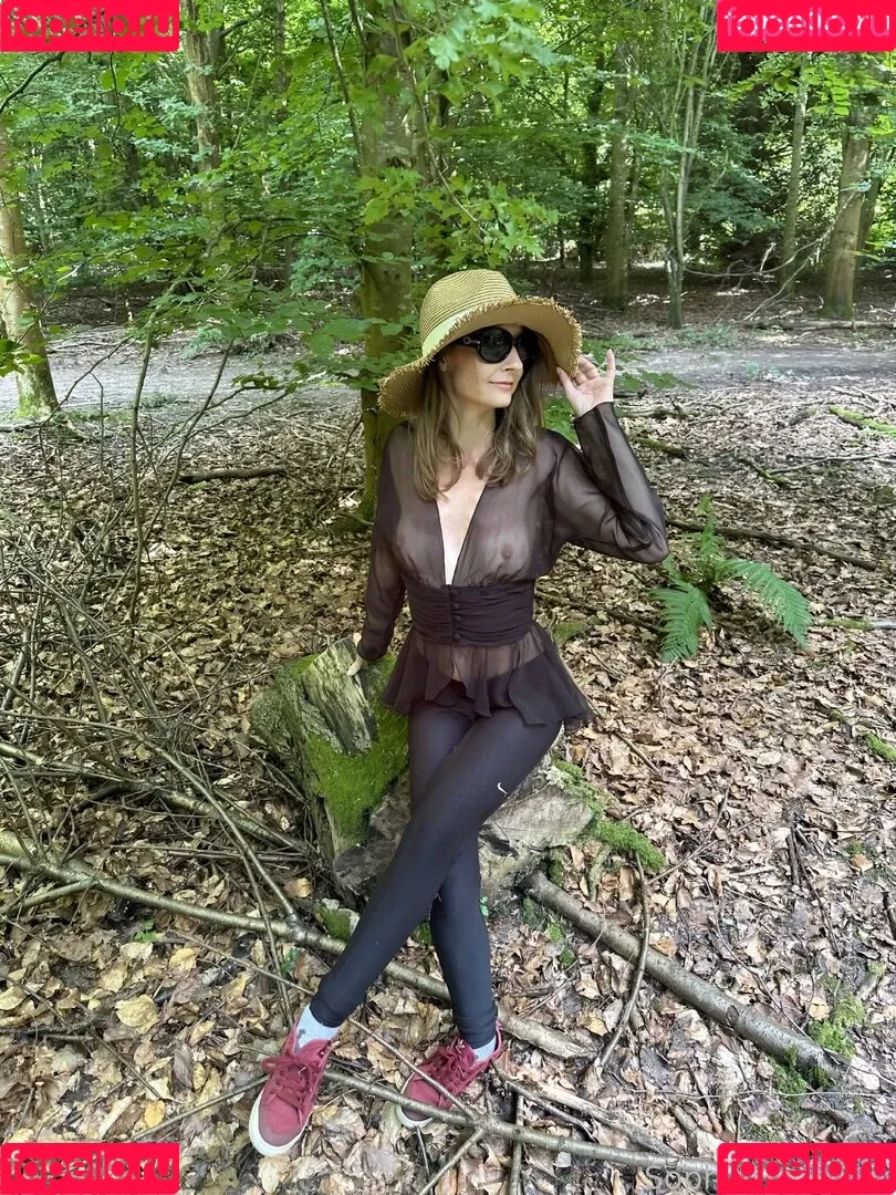 SophiaHazelnut Onlyfans Photo Gallery 