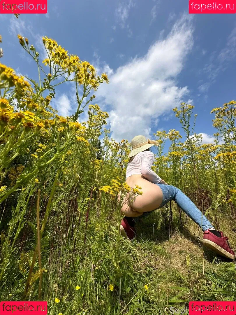 SophiaHazelnut Onlyfans Photo Gallery 
