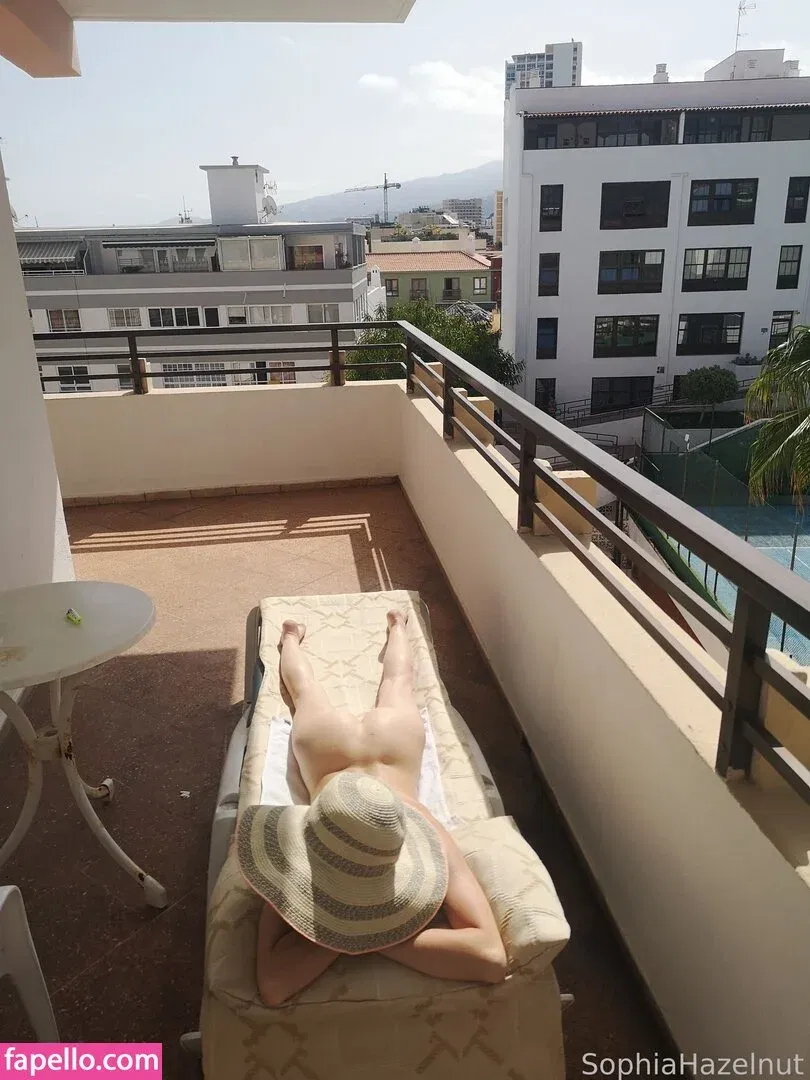 SophiaHazelnut Onlyfans Photo Gallery 