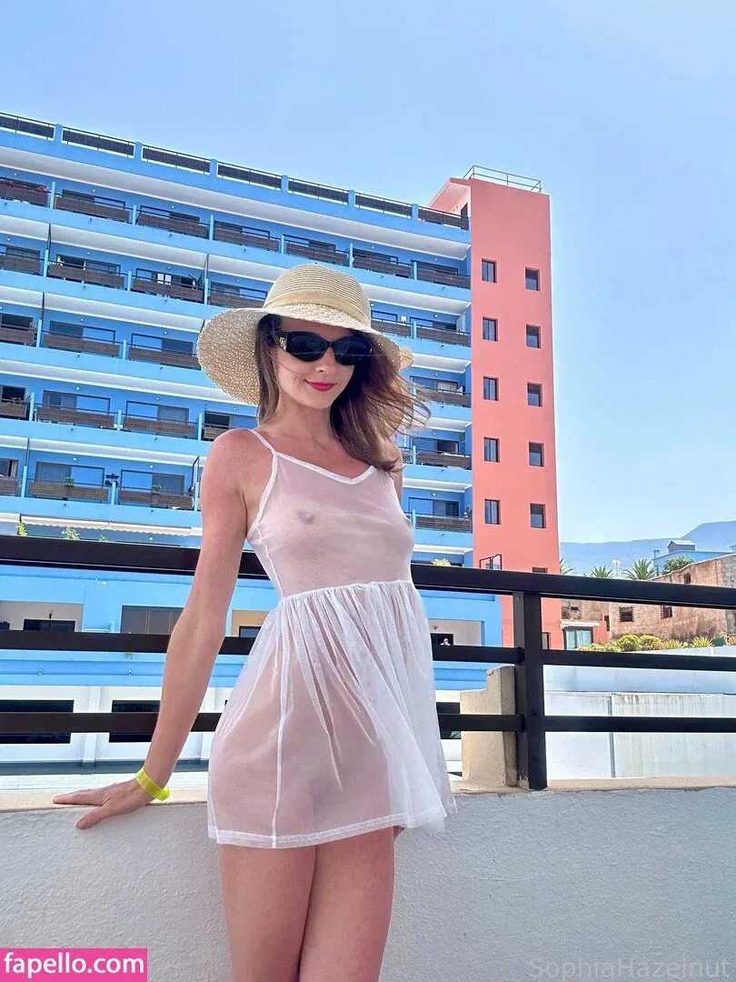 SophiaHazelnut Onlyfans Photo Gallery 