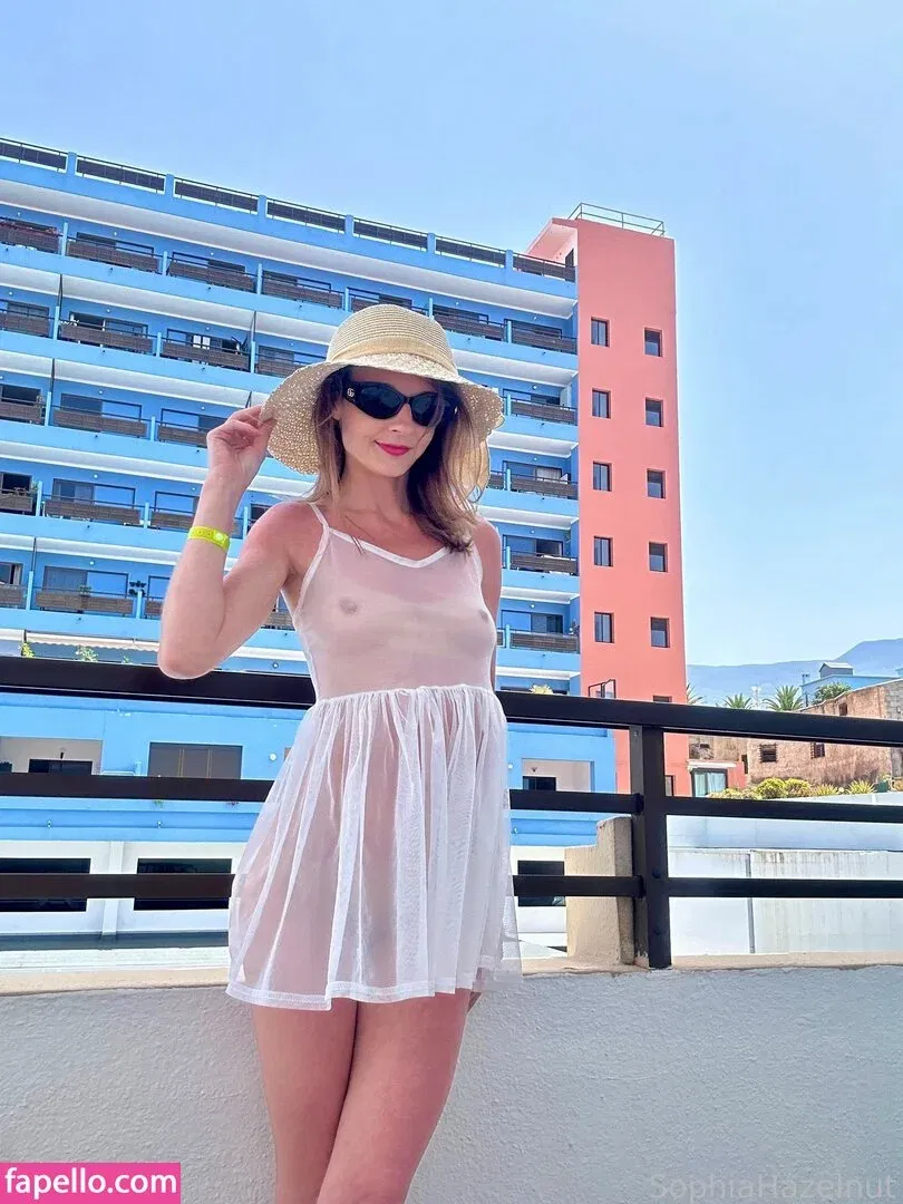 SophiaHazelnut Onlyfans Photo Gallery 