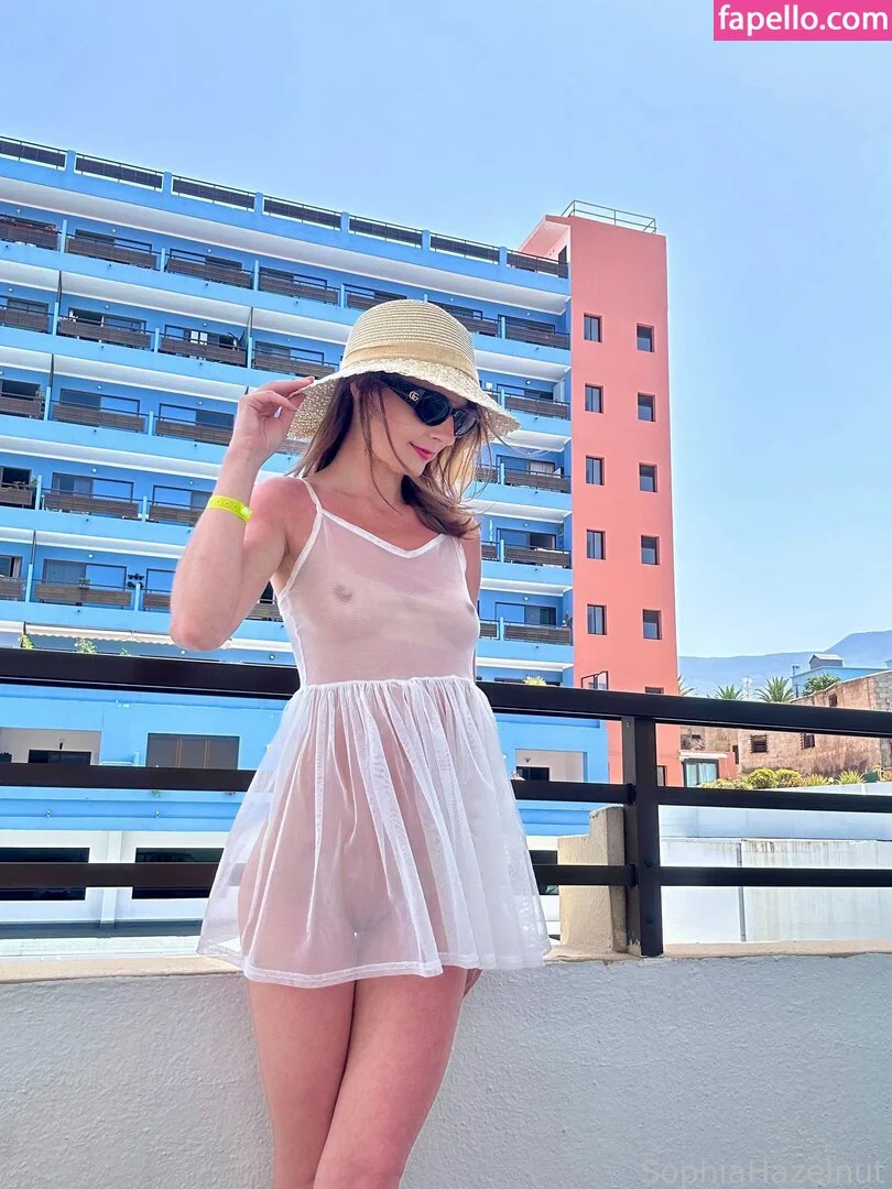 SophiaHazelnut Onlyfans Photo Gallery 