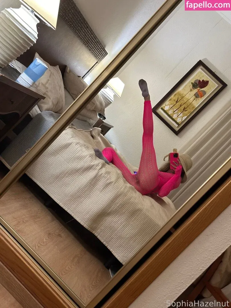 SophiaHazelnut Onlyfans Photo Gallery 