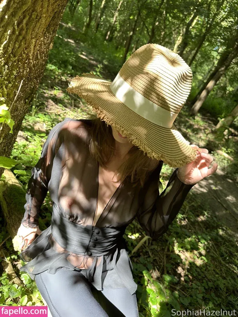 SophiaHazelnut Onlyfans Photo Gallery 