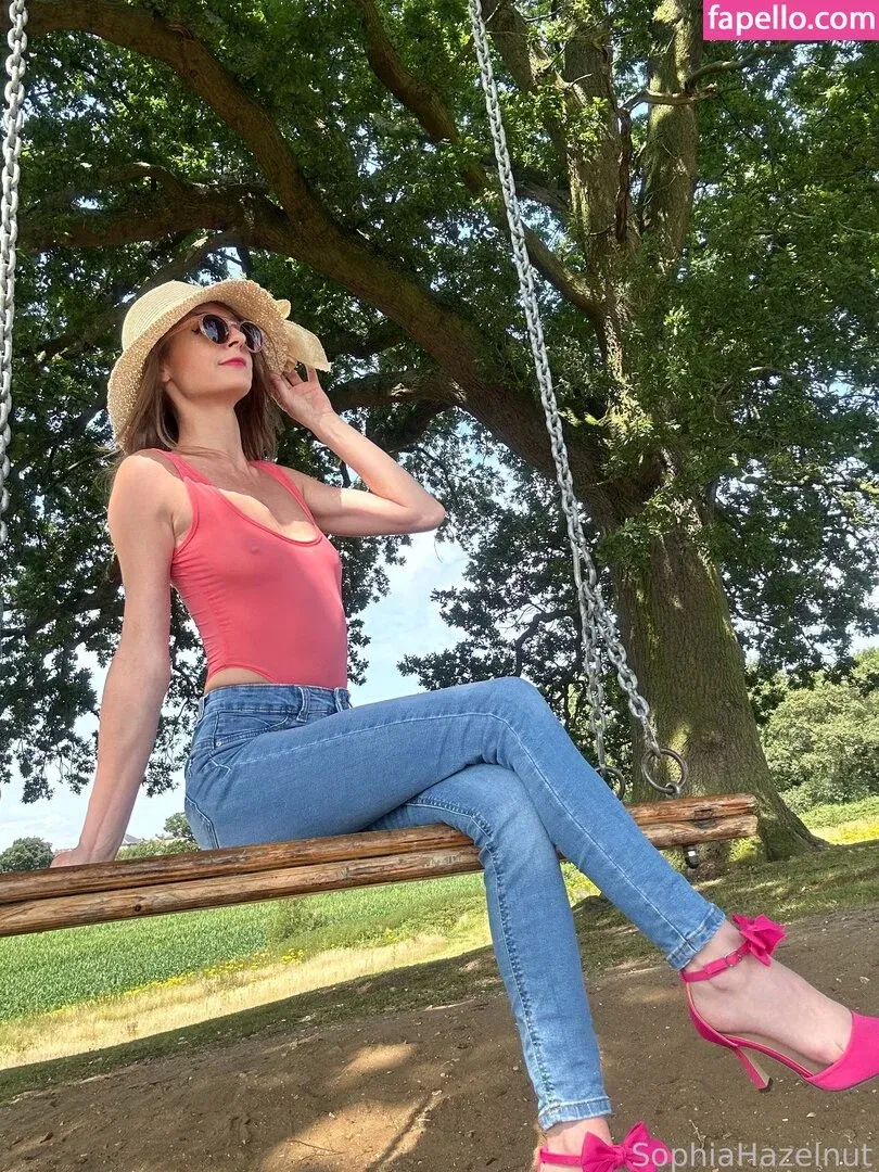 SophiaHazelnut Onlyfans Photo Gallery 