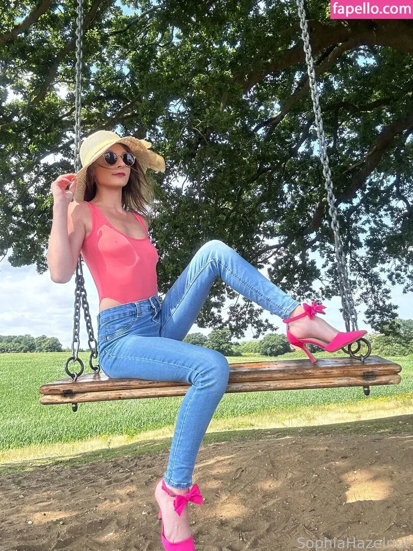 SophiaHazelnut Onlyfans Photo Gallery 