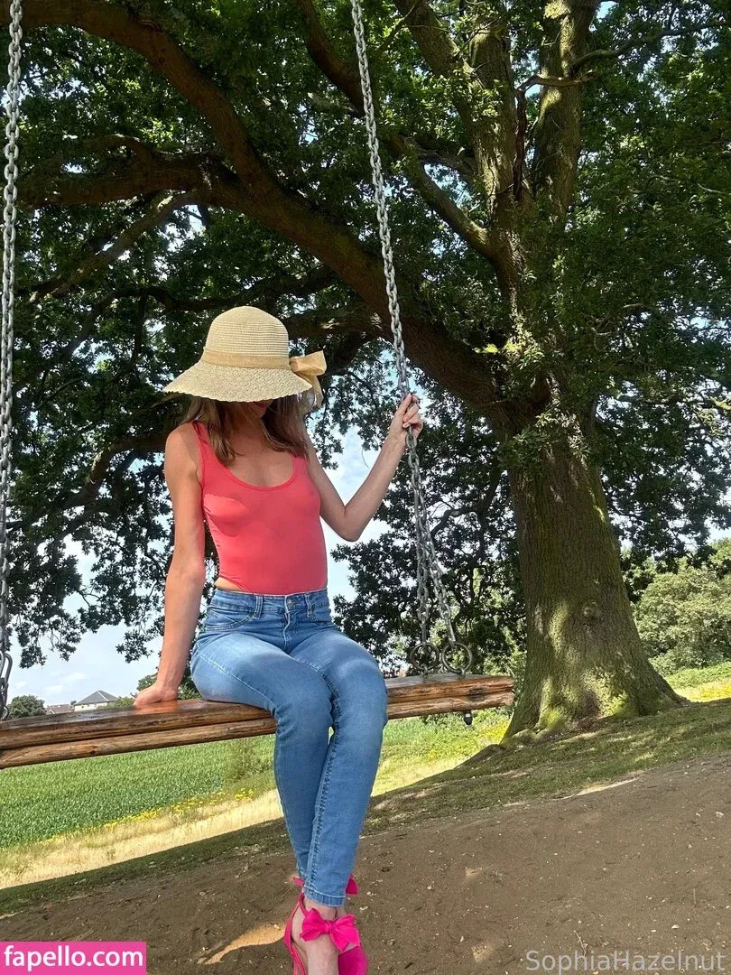 SophiaHazelnut Onlyfans Photo Gallery 
