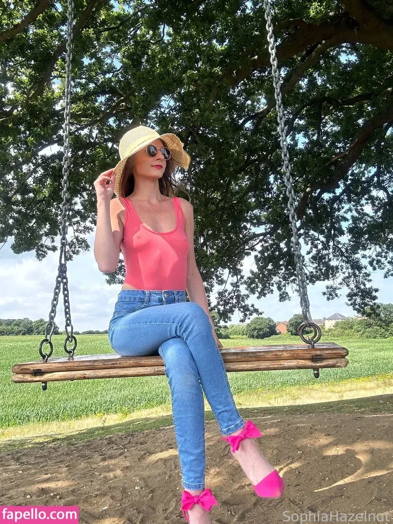 SophiaHazelnut Onlyfans Photo Gallery 