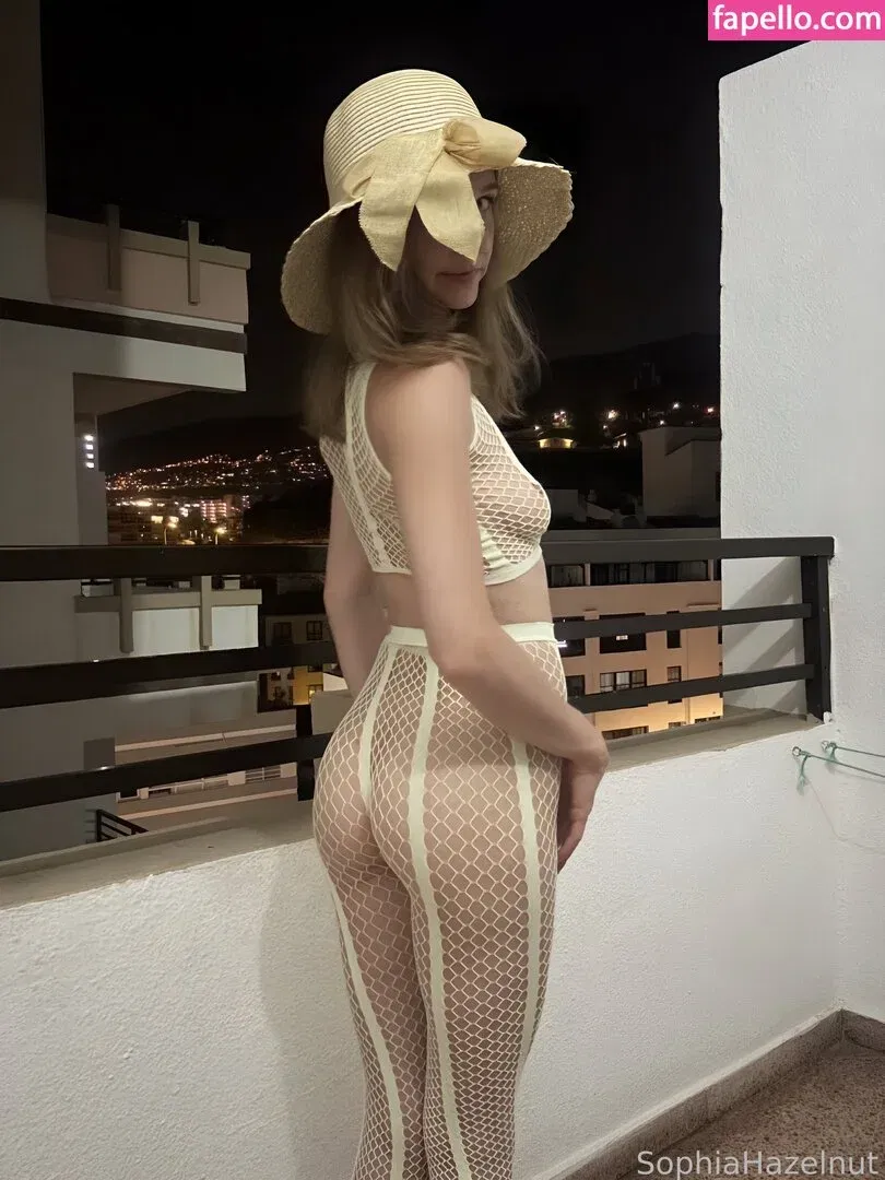 SophiaHazelnut Onlyfans Photo Gallery 