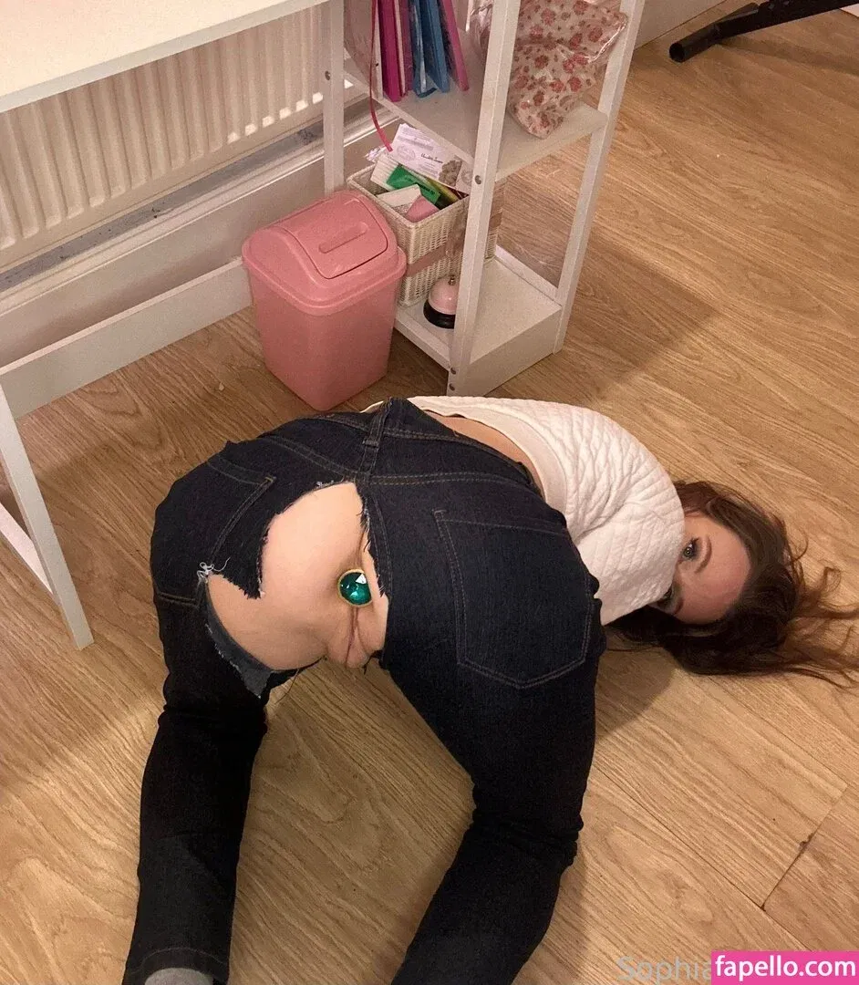 SophiaHazelnut Onlyfans Photo Gallery 