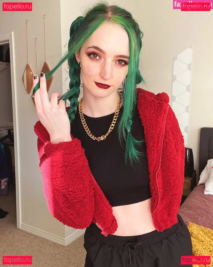 Littlesiha Onlyfans Photo Gallery 