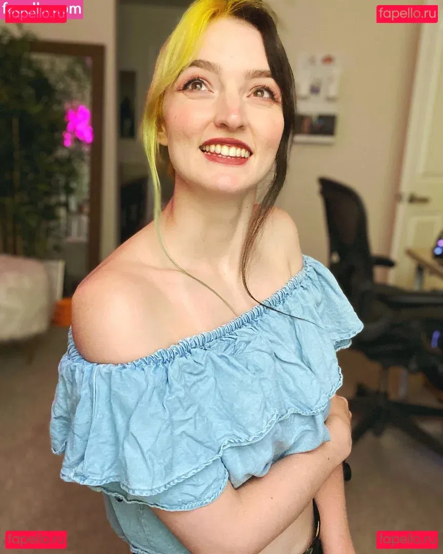 Littlesiha Onlyfans Photo Gallery 