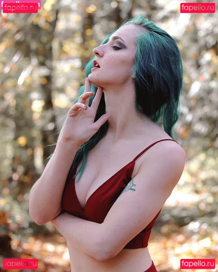 Littlesiha Onlyfans Photo Gallery 