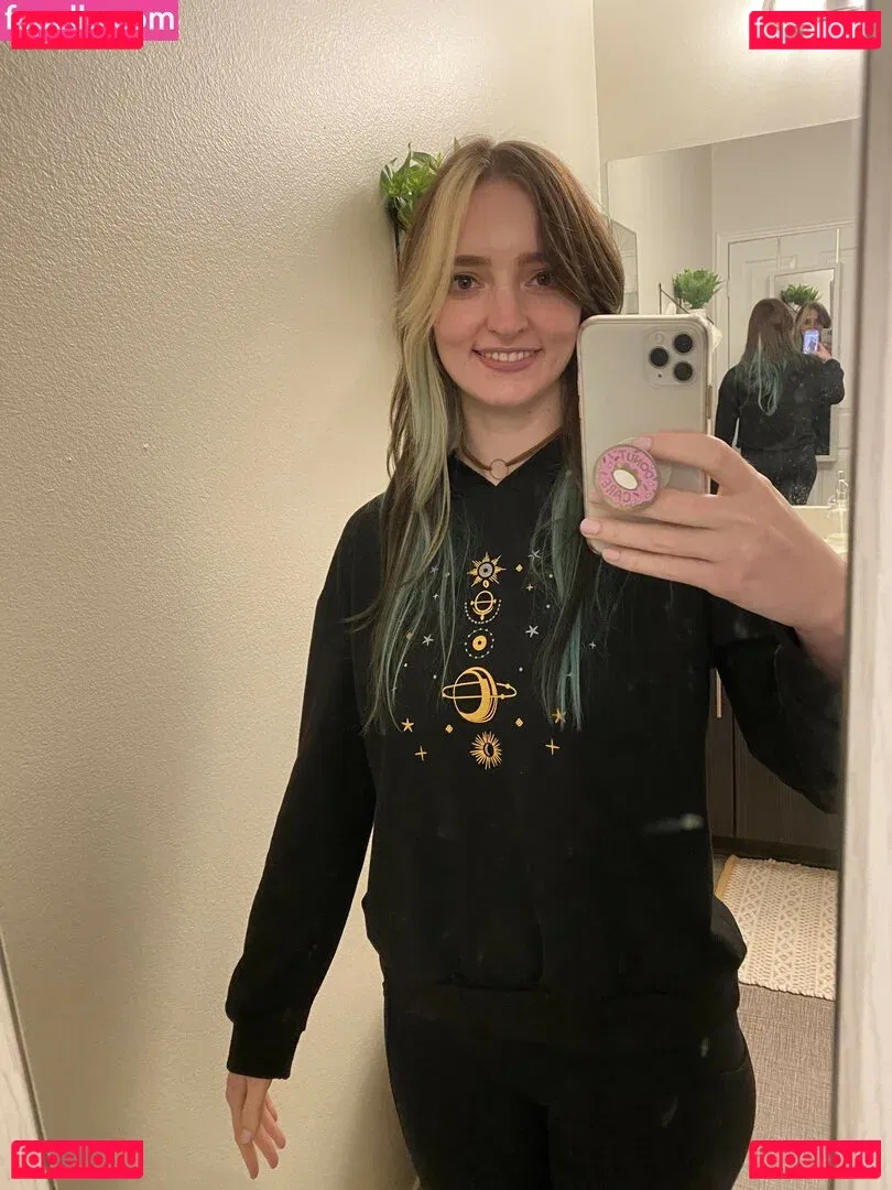 Littlesiha Onlyfans Photo Gallery 