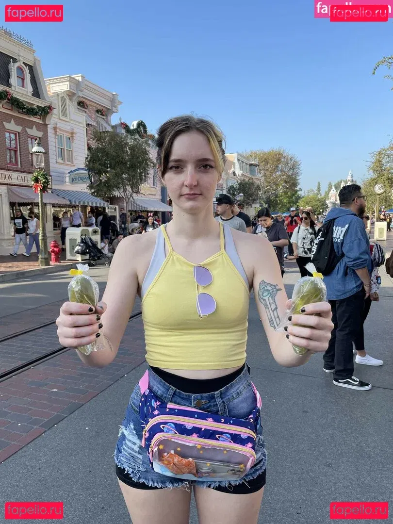 Littlesiha Onlyfans Photo Gallery 