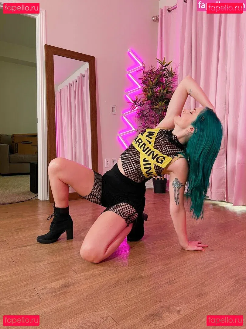 Littlesiha Onlyfans Photo Gallery 