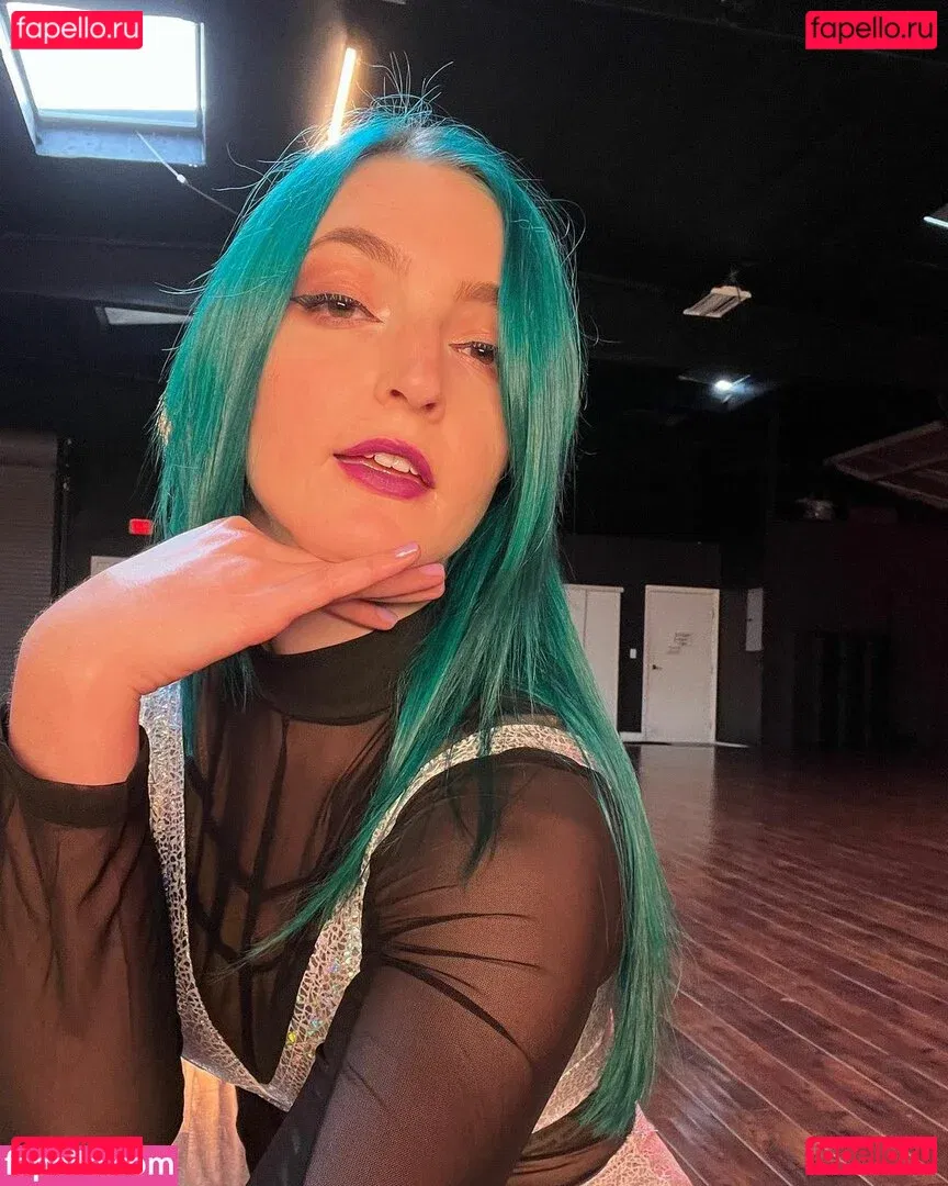 Littlesiha Onlyfans Photo Gallery 