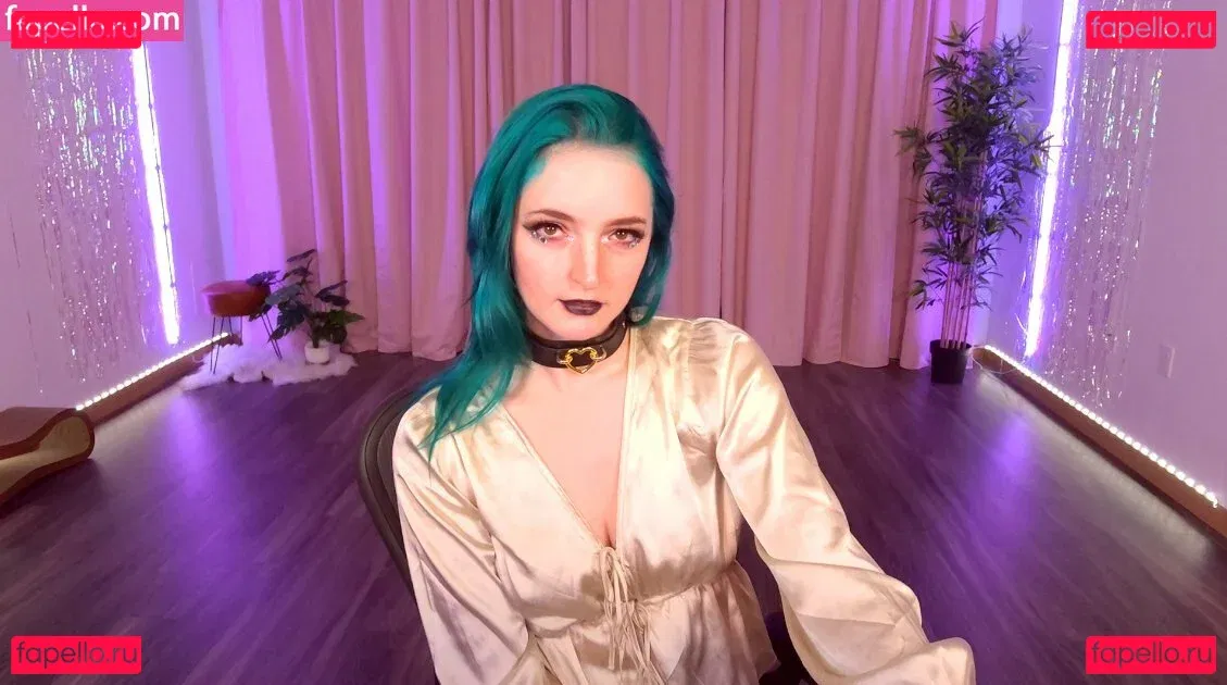 Littlesiha Onlyfans Photo Gallery 